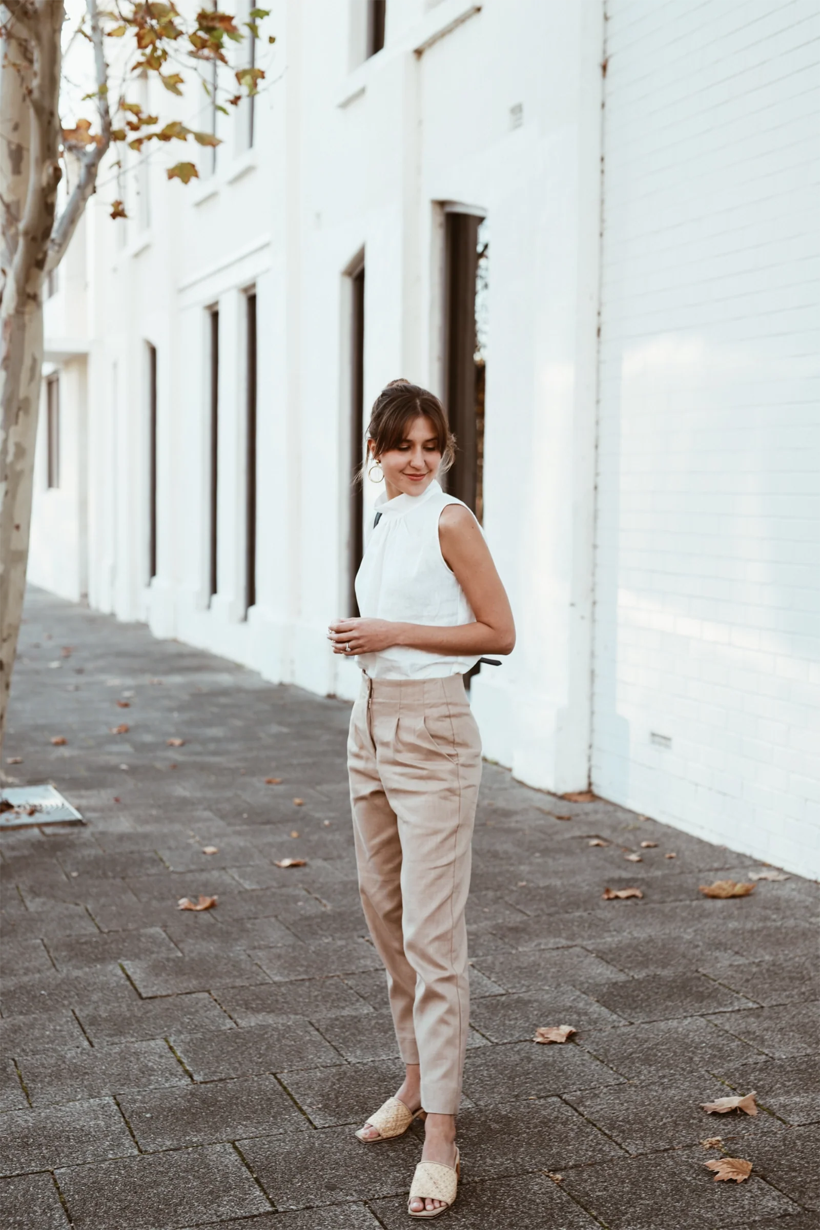 Hi Neck Top | White - Barbeachs