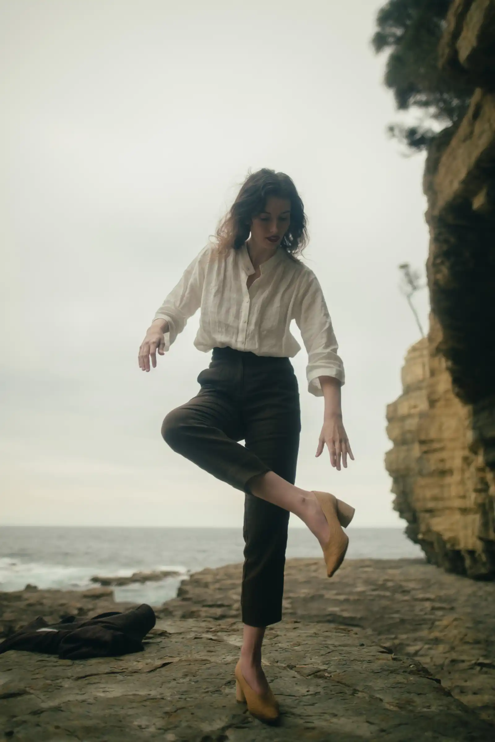 Very Useful Blouse | Chalk - Barbeachs